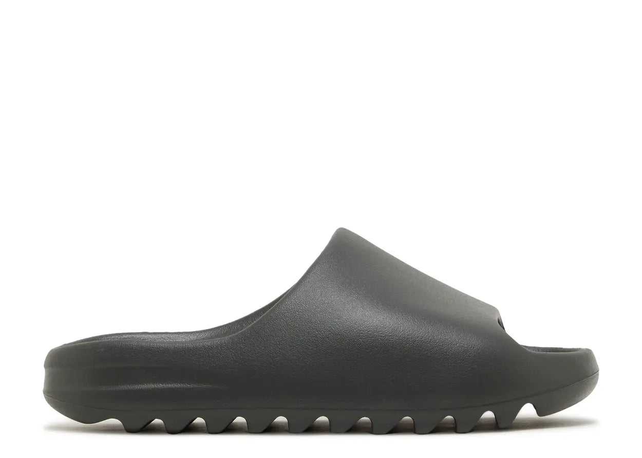 Yeezy Slide "Dark Onyx"